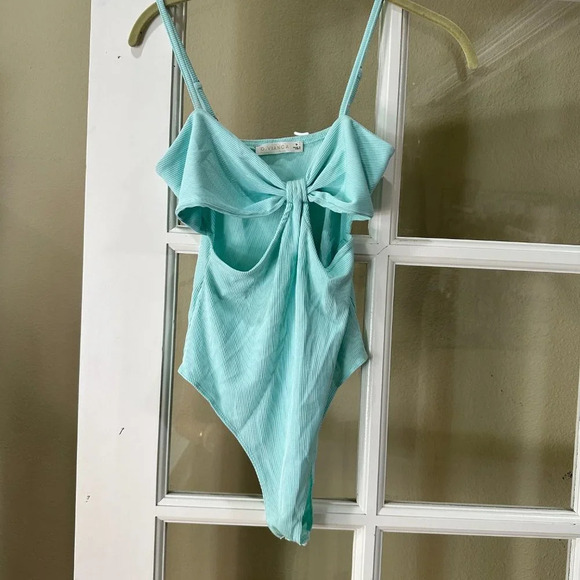O. VIANCA Mint Green Twist Front Cut Out Body Suit - medium - Picture 2 of 4
